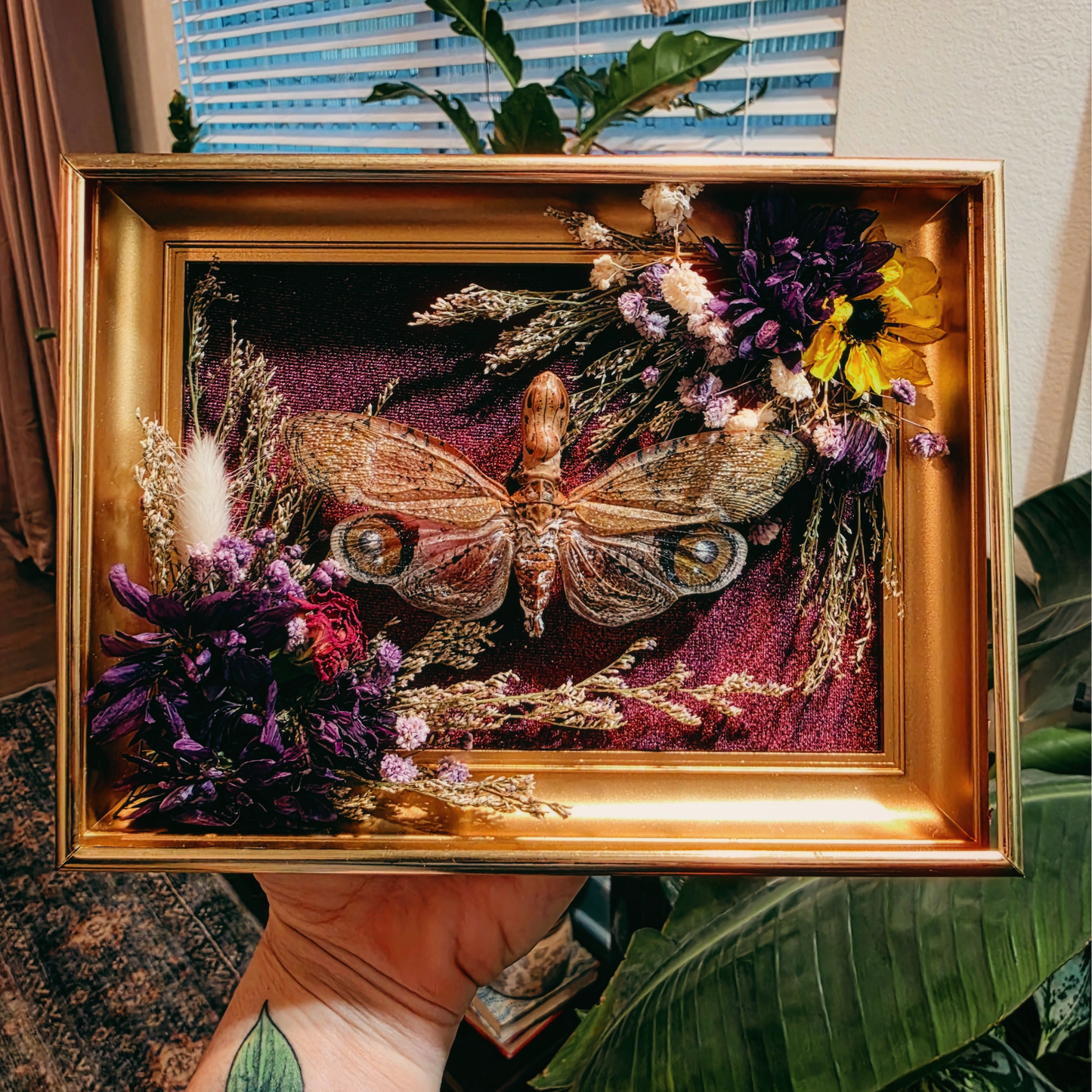 MCM Frame with Peanut Bug