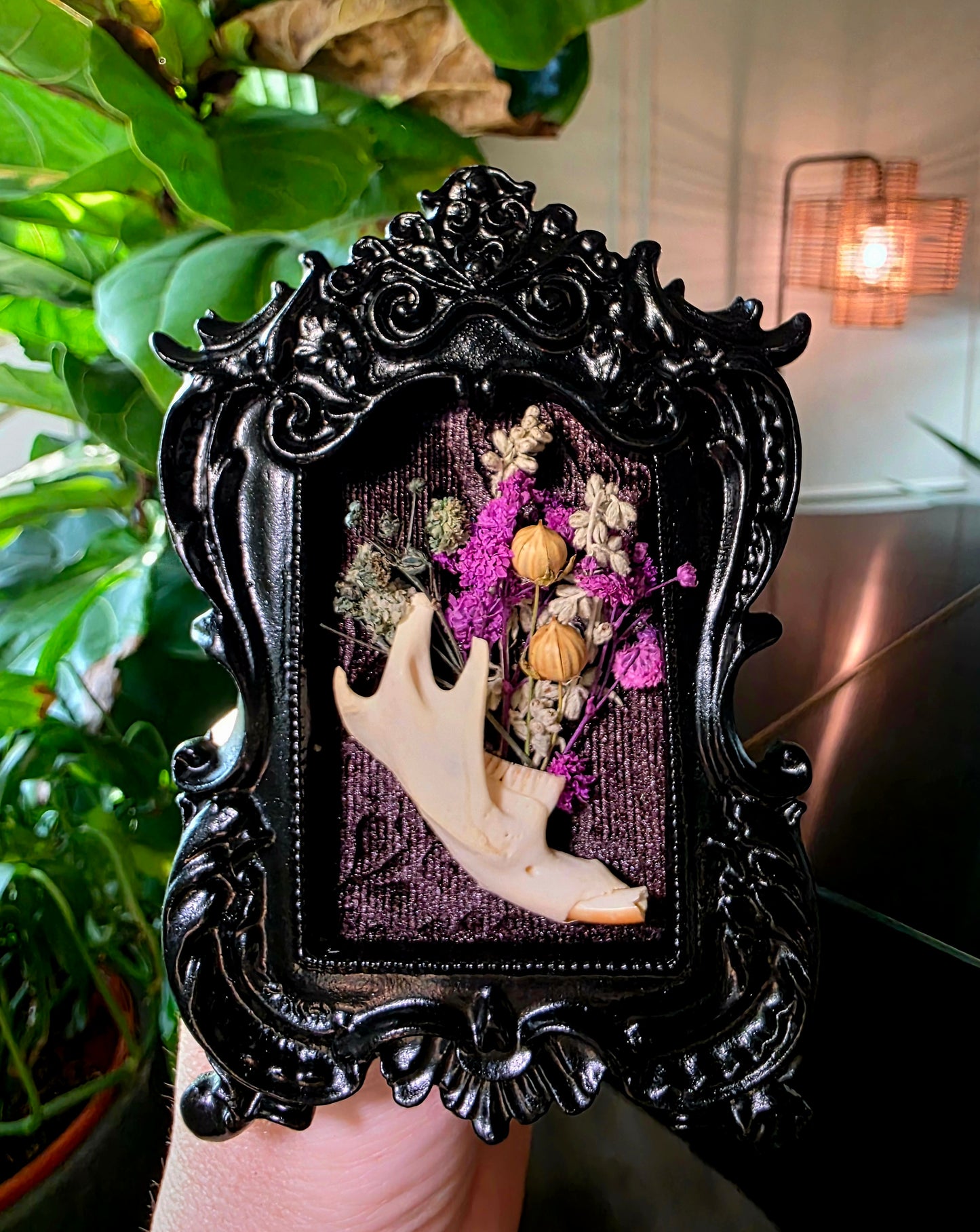 Mini Muskrat and Flowers Frame (C)
