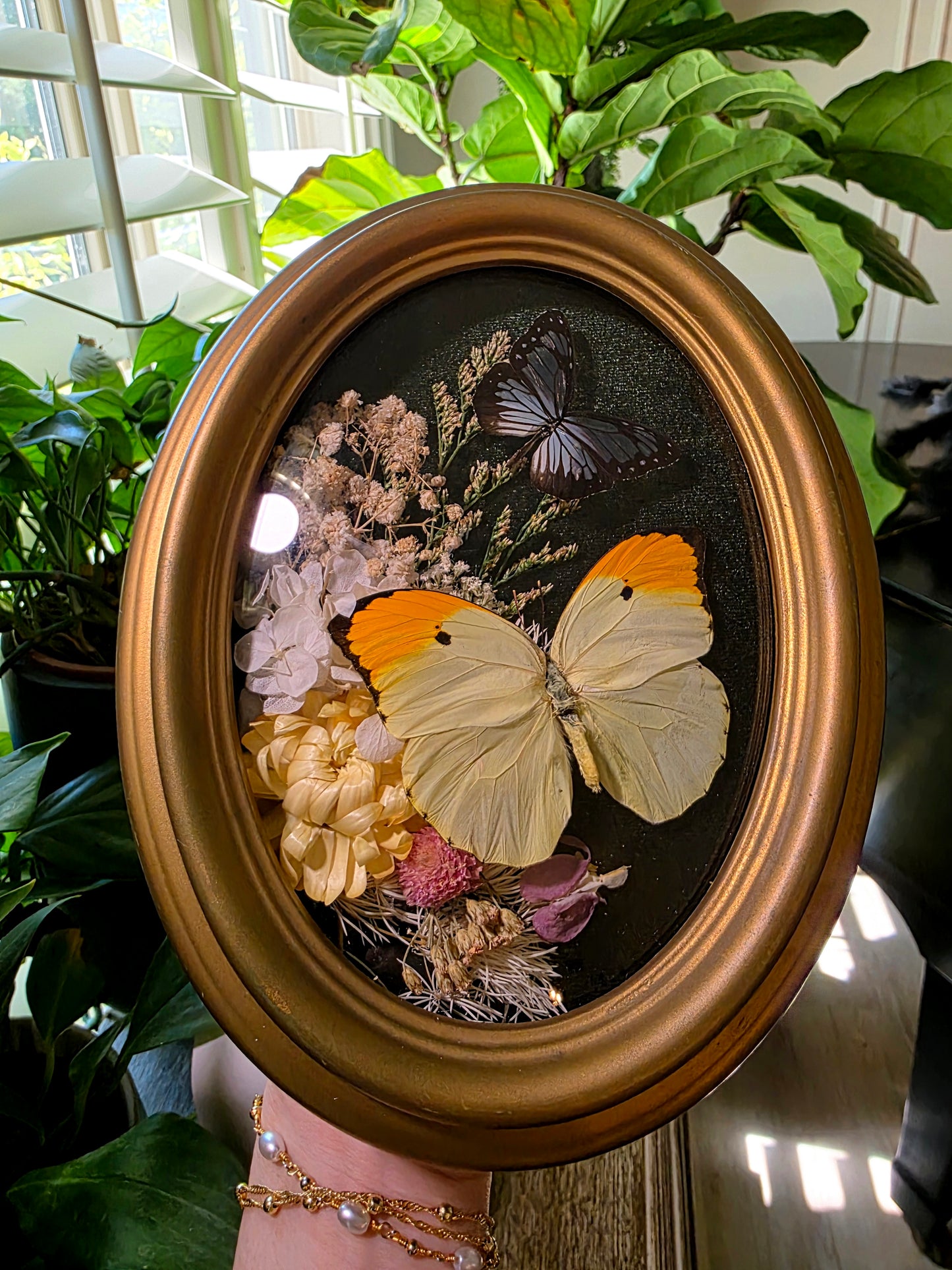 Small Gold Bubble Frame with Butterflies and Flowers
