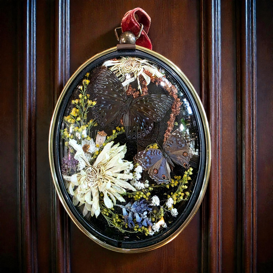 Small Vintage Bubble Frame with Butterflies and Flowers